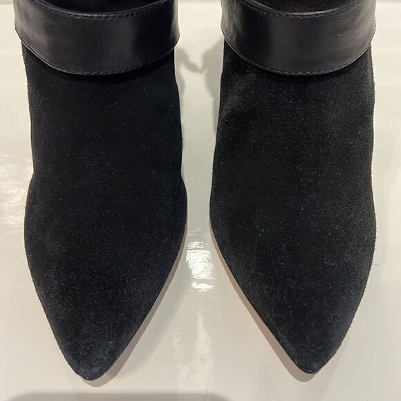 Alice + Olivia Owen Pointy Toe Wedge Heel Suede Black Booties Size 36 NWOT - Picture 14 of 16